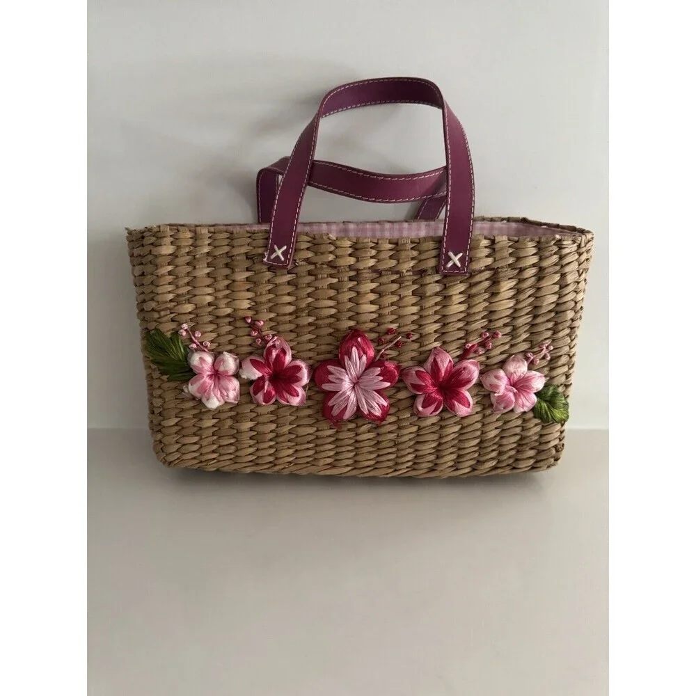 House of AnLi Basket vintage Beige pink floral detail plaid inside —see Pictures